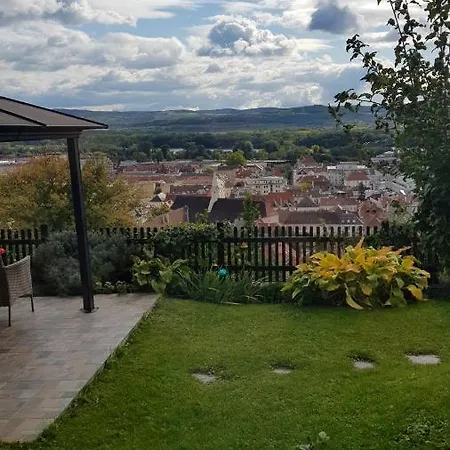 Blick Ueber Krems Mit Terrasse Apartment Exterior photo