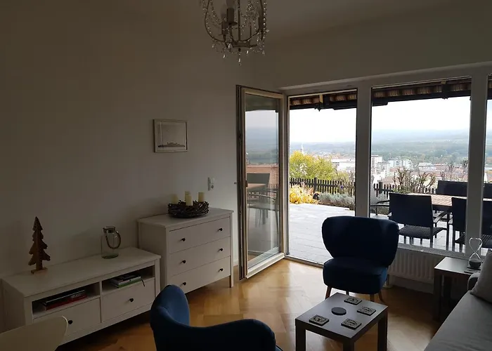 Blick über Krems mit Terrasse